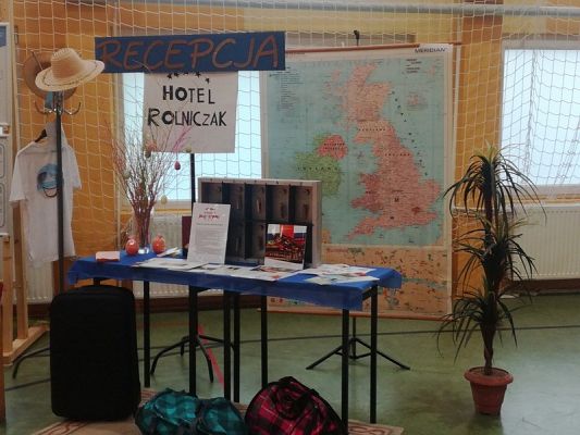  Grafika #4: TARGI EDUKACYJNE