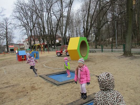  Grafika #14: Starszaki na wycieczce