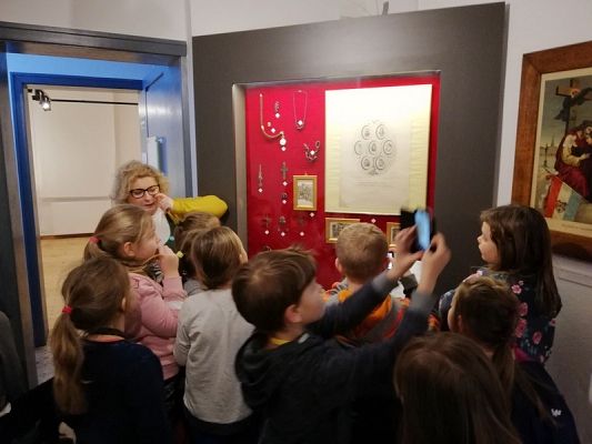  Grafika #8: WYCIECZKA DO BĘDOMINA