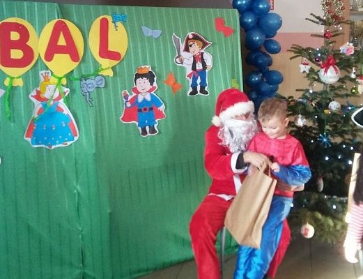  Grafika #12: Bal karnawałowy przedszkolaków