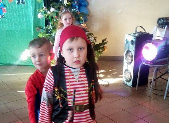  Grafika #19: Bal karnawałowy przedszkolaków