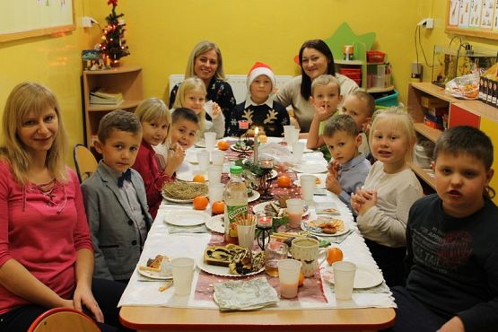  Grafika #11: Wigilie klasowe i Jasełka