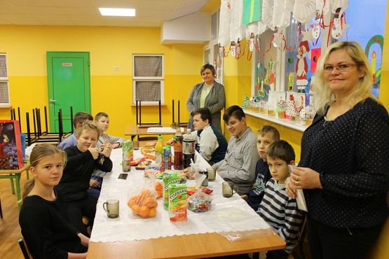  Grafika #3: Wigilie klasowe i Jasełka