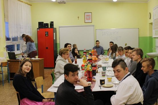  Grafika #6: Wigilie klasowe i Jasełka