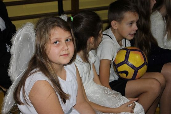  Grafika #16: Wigilie klasowe i Jasełka