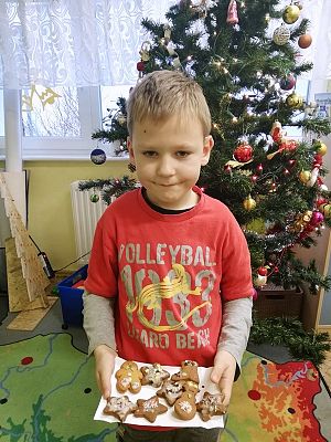  Grafika #4: Świąteczne przygotowania