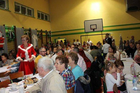  Grafika #43: Kiermasz Mikołajkowy