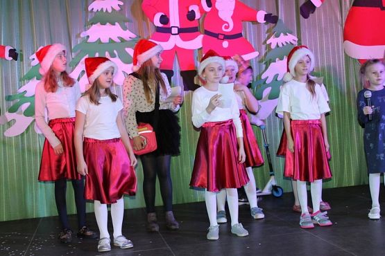  Grafika #42: Kiermasz Mikołajkowy