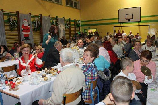  Grafika #55: Kiermasz Mikołajkowy