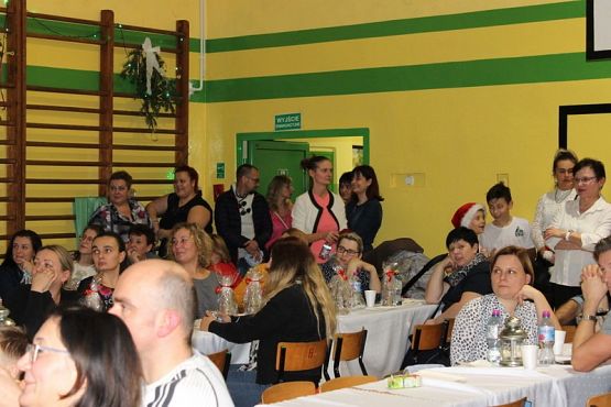  Grafika #57: Kiermasz Mikołajkowy