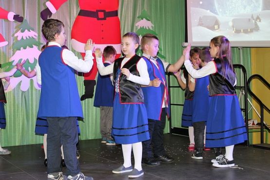  Grafika #59: Kiermasz Mikołajkowy