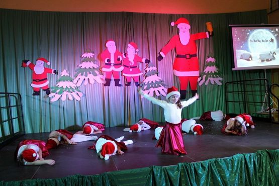  Grafika #69: Kiermasz Mikołajkowy