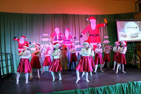  Grafika #71: Kiermasz Mikołajkowy