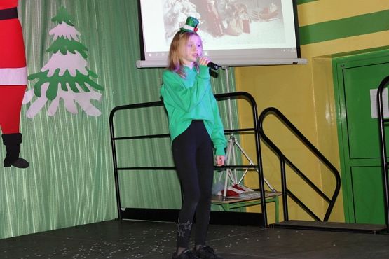  Grafika #79: Kiermasz Mikołajkowy