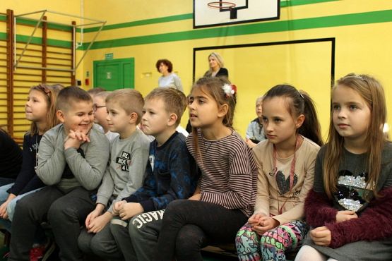  Grafika #12: Jestem przyjacielem ludzi- przedstawienie