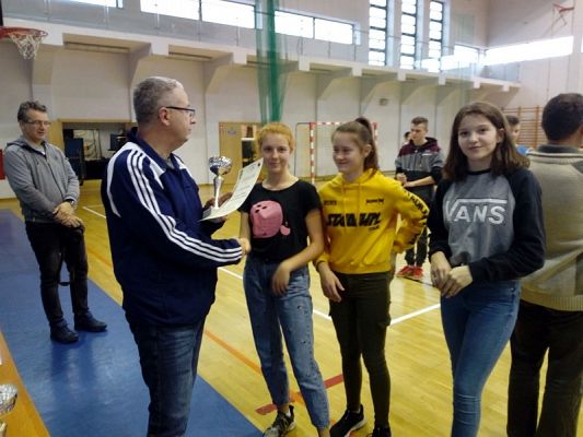  Grafika #0: POWIATOWE IGRZYSKA SPORTOWE - tenis