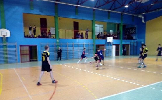  Grafika #9: Halowa Piłka Nożna