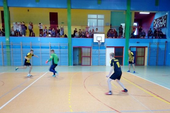  Grafika #5: Halowa Piłka Nożna