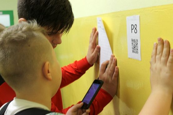  Grafika #9: Bieg z kodami QR