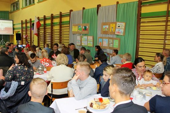  Grafika #25: Wieczornica Patriotyczna