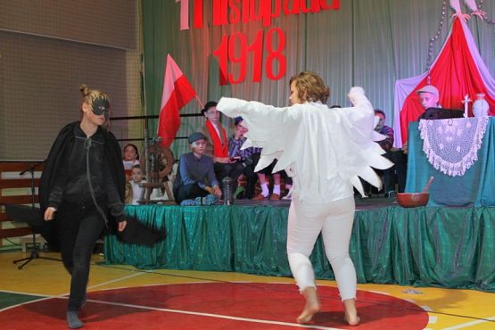  Grafika #41: Wieczornica Patriotyczna