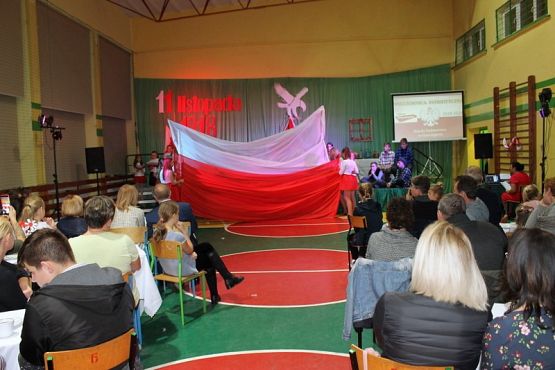  Grafika #47: Wieczornica Patriotyczna