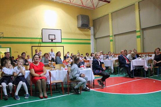  Grafika #64: Wieczornica Patriotyczna