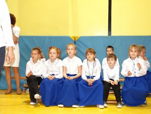  Grafika #64: Apel z okazji Święta Niepodległości