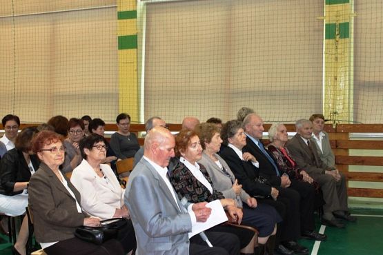  Grafika #2: Apel z okazji Święta Niepodległości