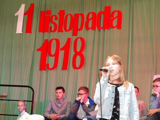  Grafika #23: Apel z okazji Święta Niepodległości
