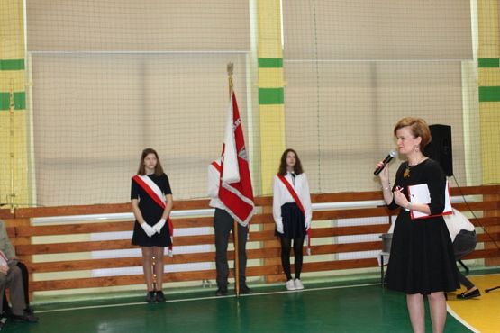  Grafika #3: Apel z okazji Święta Niepodległości