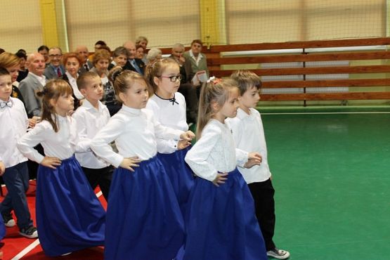  Grafika #4: Apel z okazji Święta Niepodległości