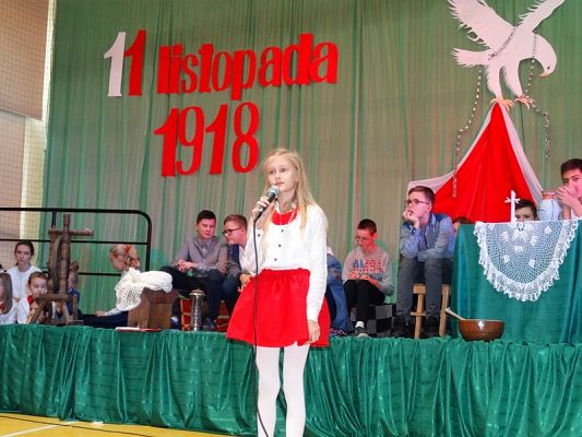  Grafika #69: Apel z okazji Święta Niepodległości