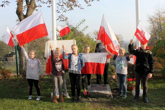  Grafika #0: Dzień FLAGI