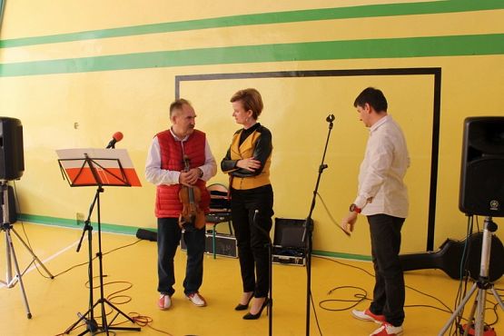  Grafika #7: Koncert polskich pieśni.