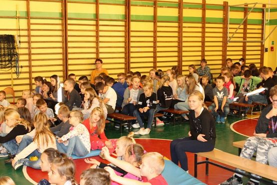  Grafika #9: Koncert polskich pieśni.