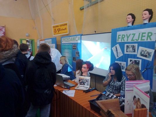  Grafika #0: Targi edukacyjne