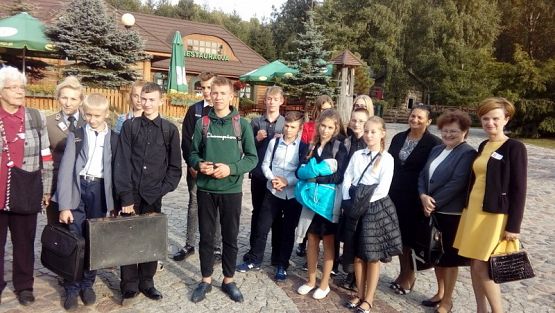  Grafika #11: Uroczystości w Szymbarku