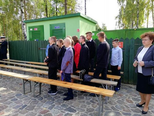  Grafika #15: Uroczystości w Szymbarku