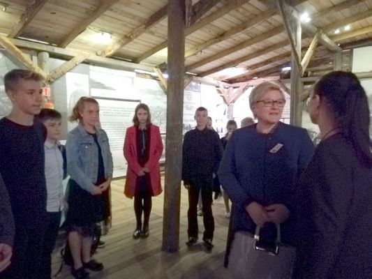  Grafika #12: Uroczystości w Szymbarku