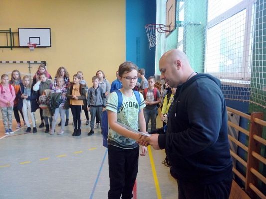  Grafika #5: Unihokej - IGRZYSKA DZIECI