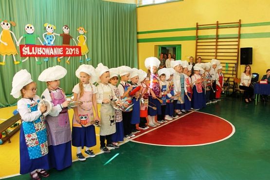  Grafika #45: Ślubowanie I klasy