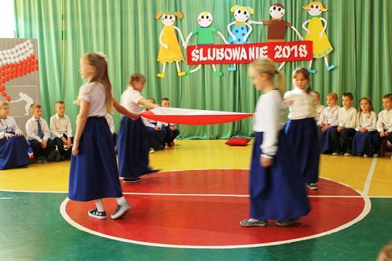  Grafika #24: Ślubowanie I klasy