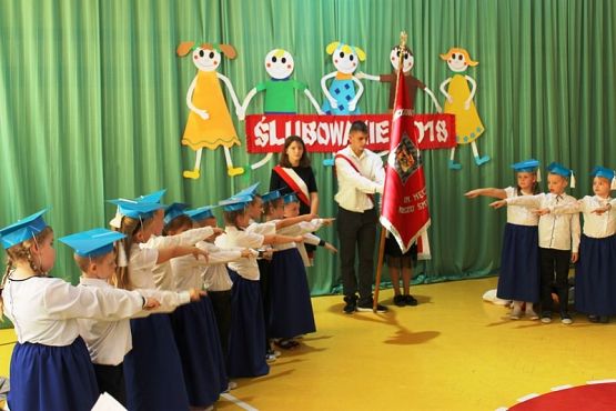  Grafika #30: Ślubowanie I klasy