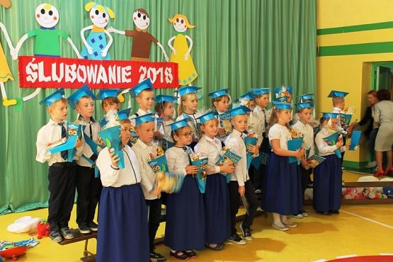  Grafika #47: Ślubowanie I klasy