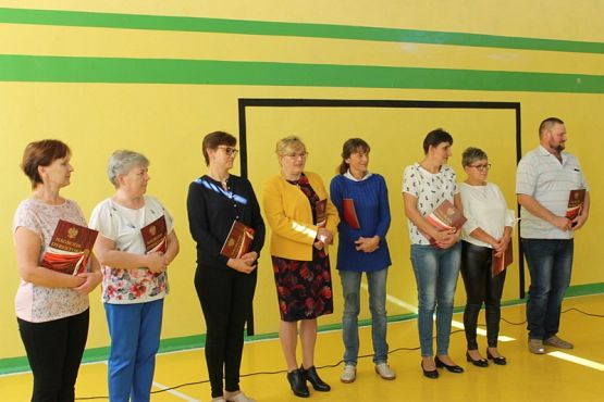  Grafika #0: DZIEŃ EDUKACJI NARODOWEJ