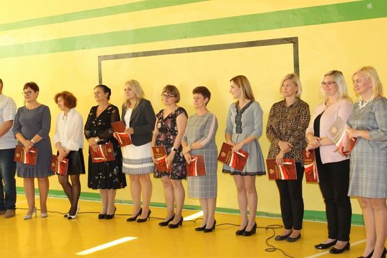  Grafika #19: DZIEŃ EDUKACJI NARODOWEJ