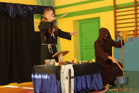  Grafika #0: "DZIADY" w naszej szkole!