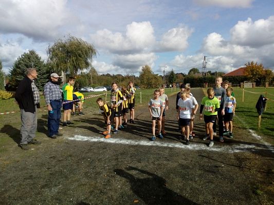  Grafika #4: DRUŻYNOWE BIEGI PRZEŁAJOWE