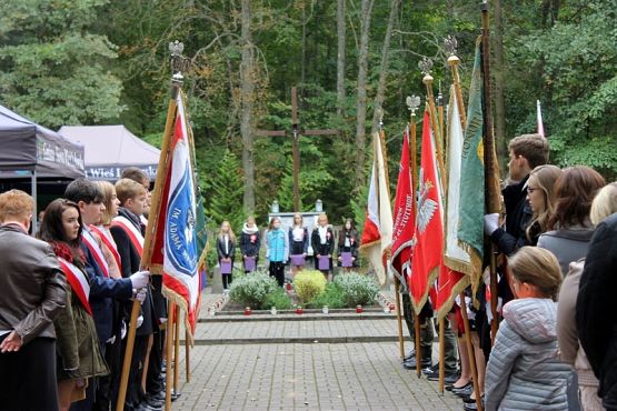  Grafika #60: Uroczystość w Krępie Kaszubskiej